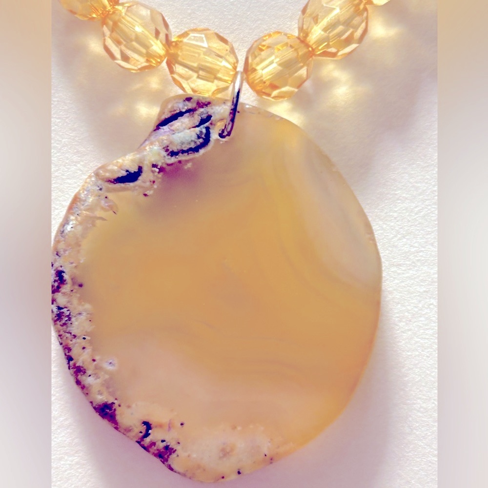 Vintage Necklace Sunshine Yellow banded Agate stone slice faceted plastic beads